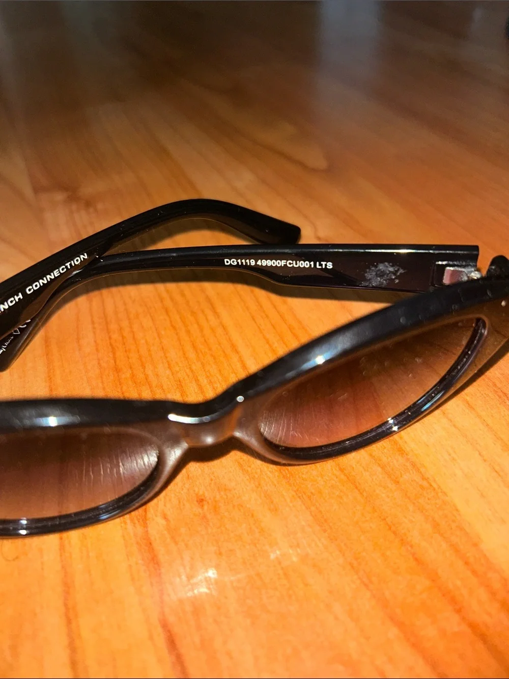 Y2K French Connection Black Cat-Eye Sunglasses with Dark Lenses